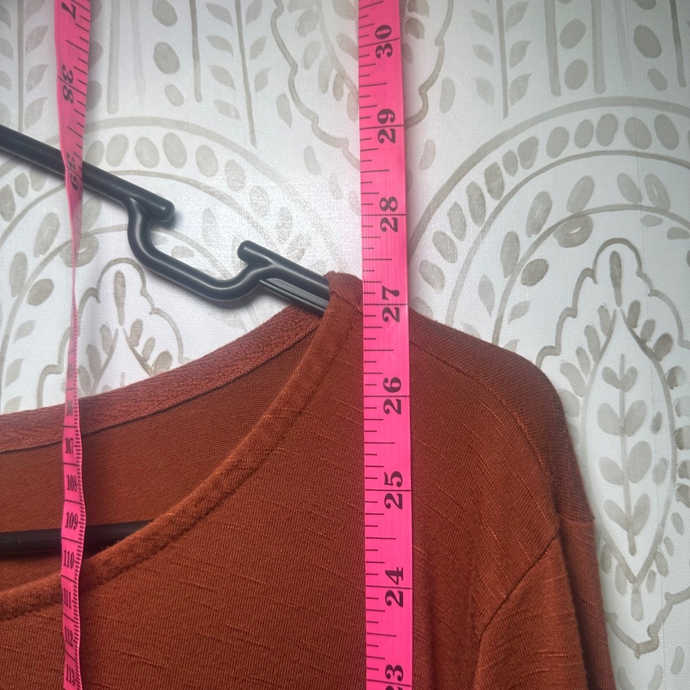 24/7 Comfort Knit Long Sleeve Top Rust Orange Ruffle Cuff Size 2 - Picture 8 of 8